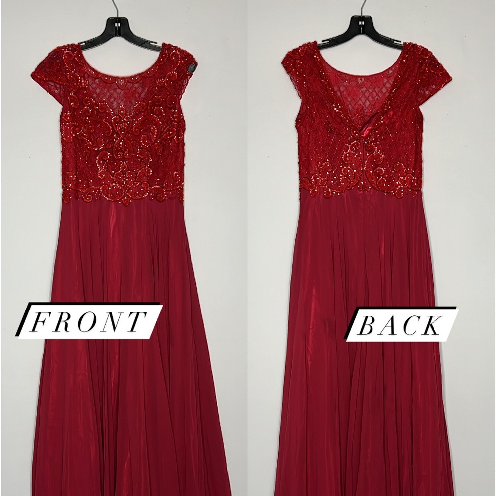 Beautiful red dress great for any occasion
